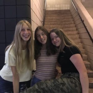 Meet your Posher, Abbey